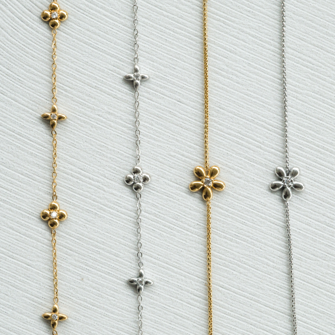 Dainty flower bracelet