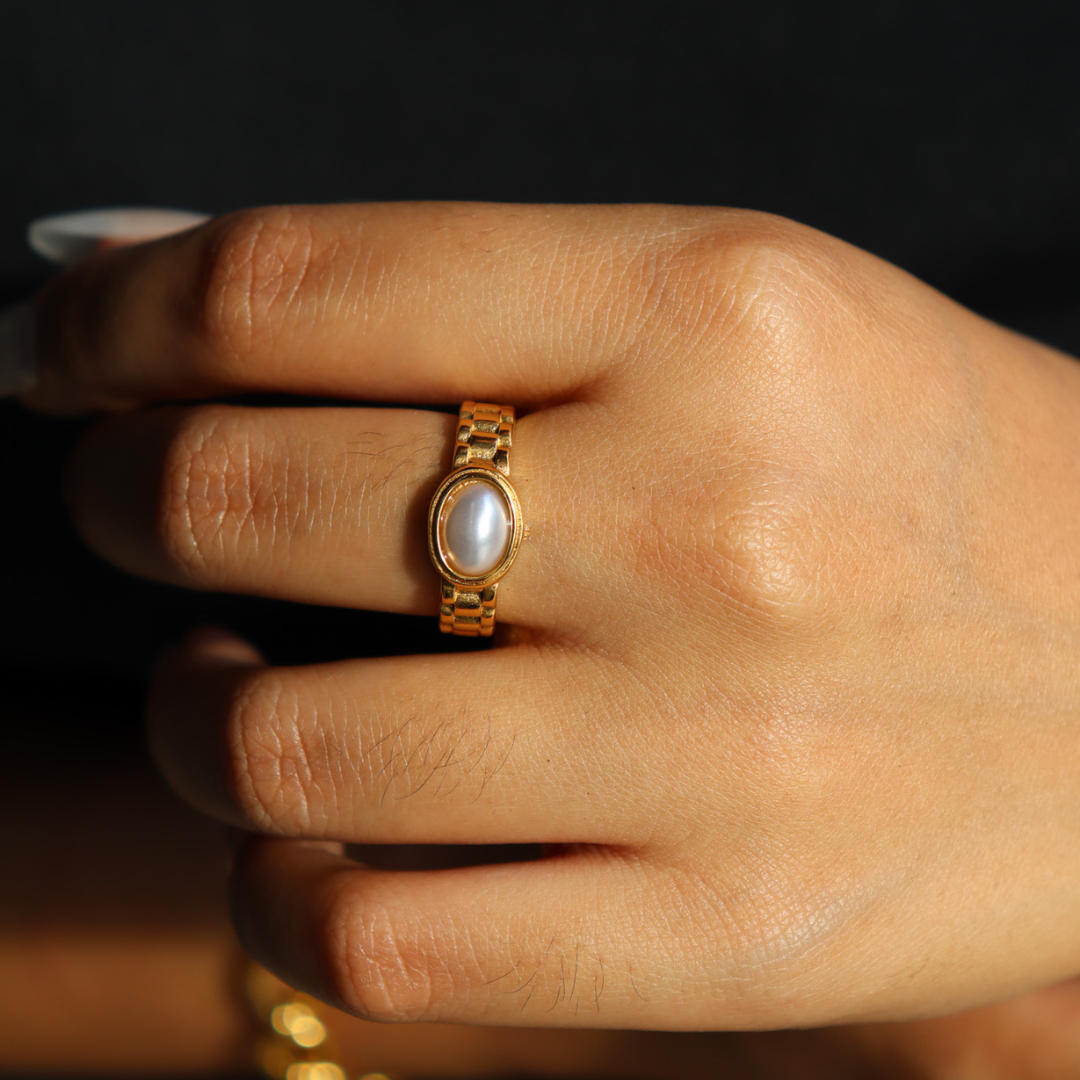 Pure vibe ring