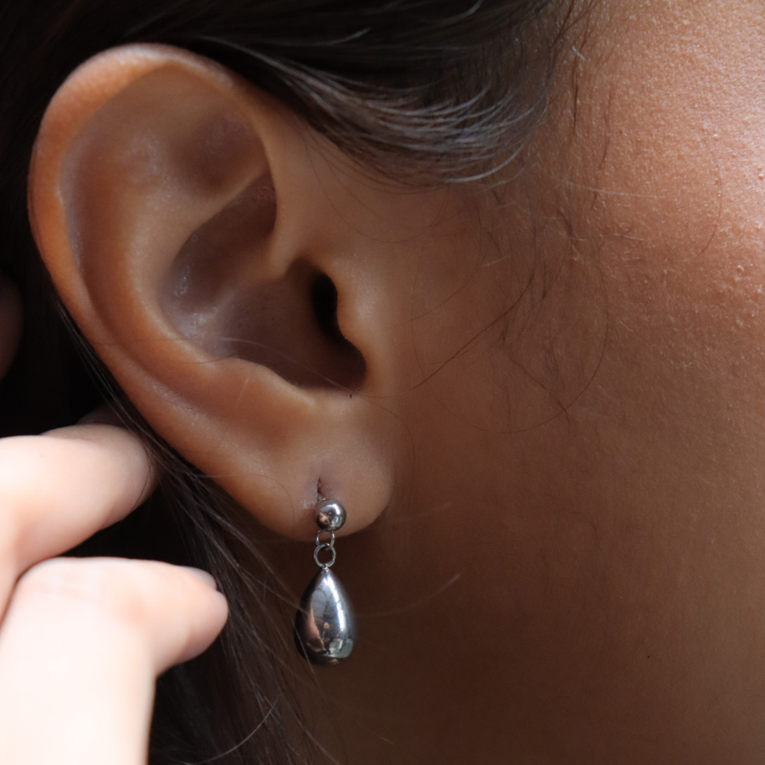 Waterdrop studs