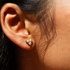 Russia pearl studs