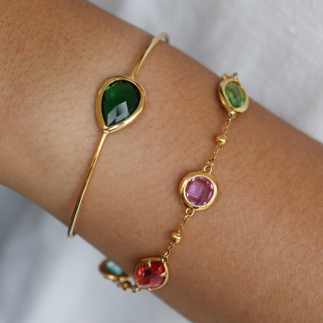 Sona teardrop bangle