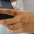 Lagoon ring