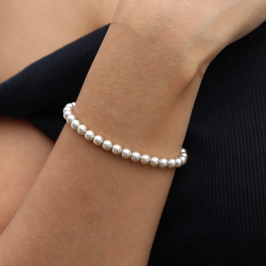 Basic grey pearl bracelet