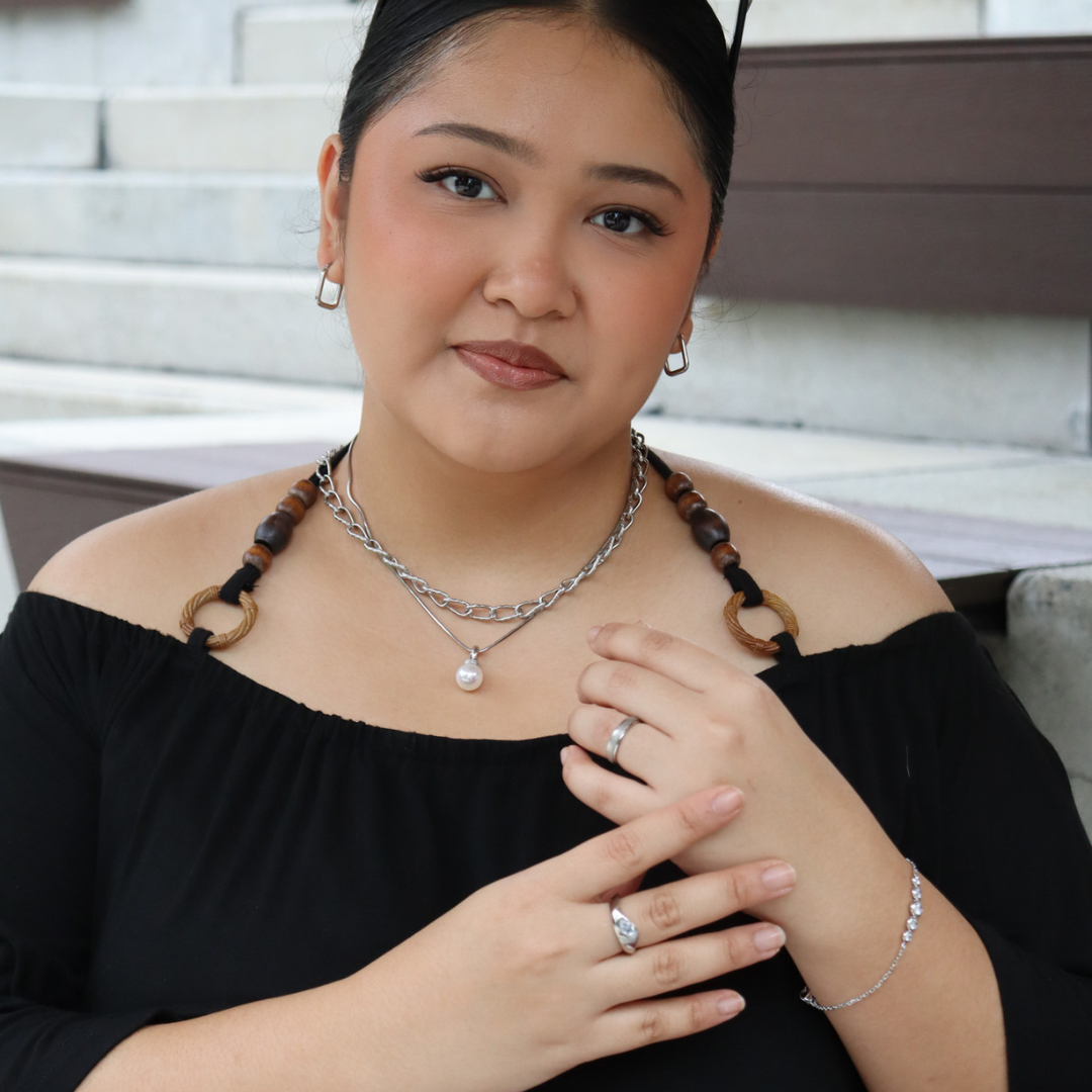 Icon pearl chain