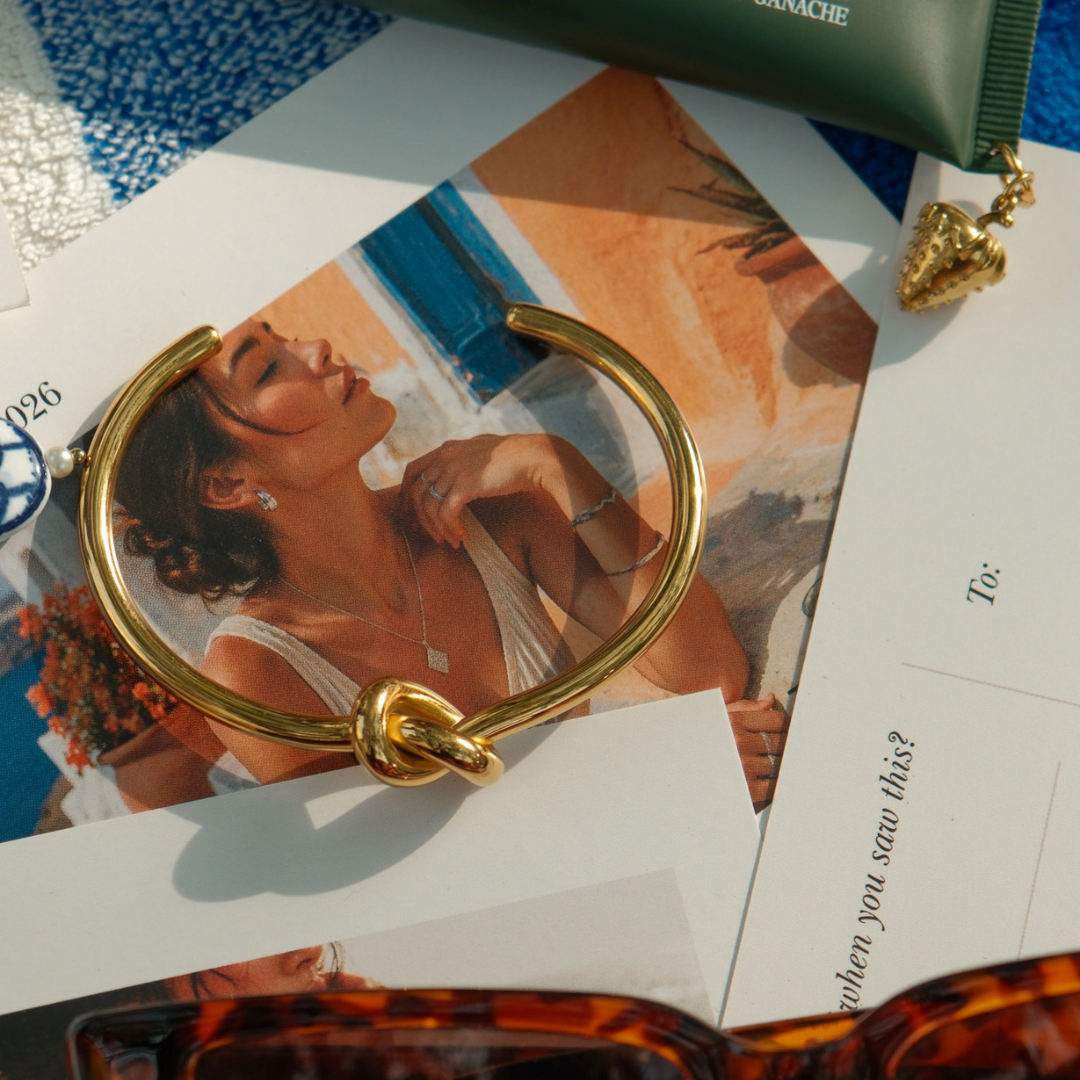 Knotted bangle