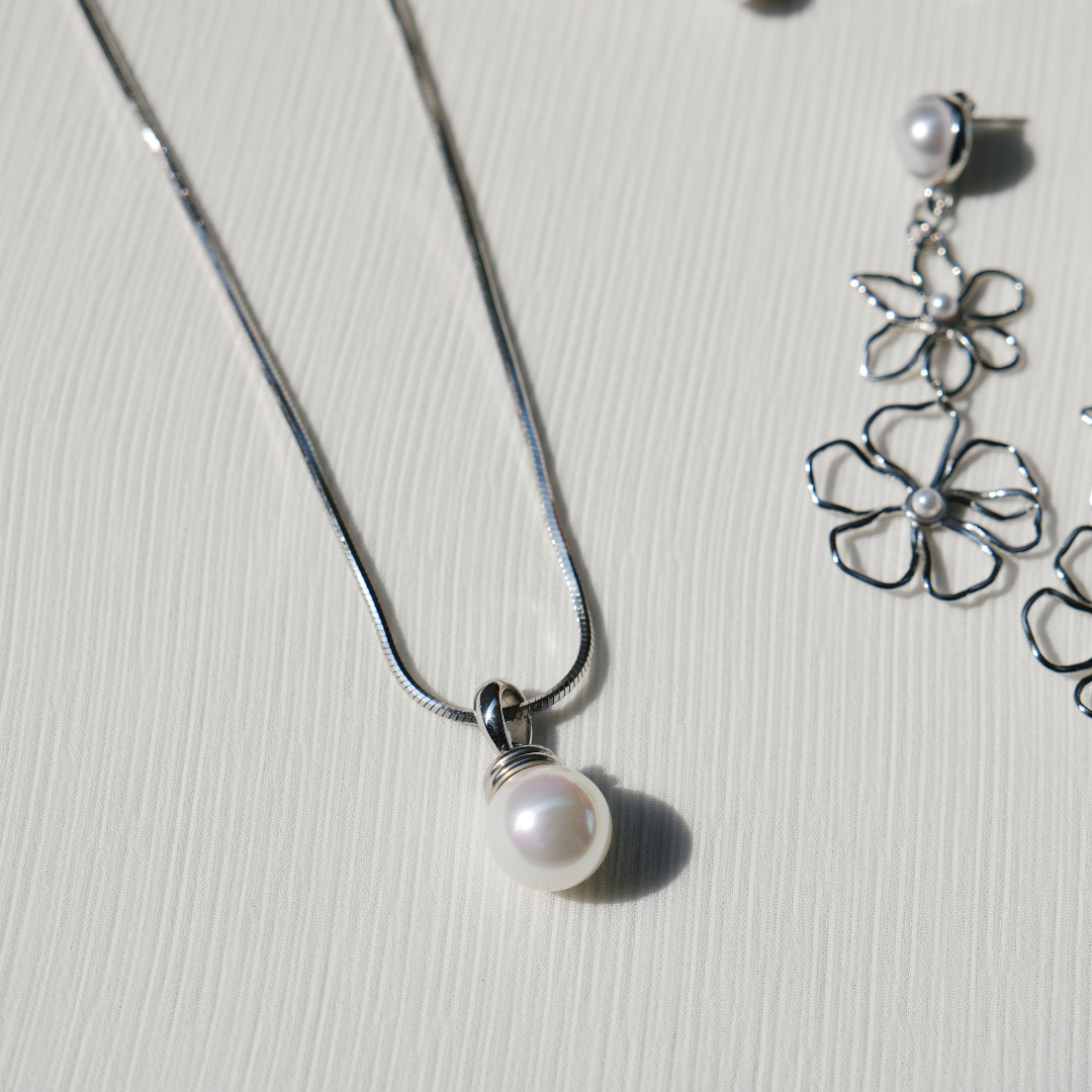 Icon pearl chain