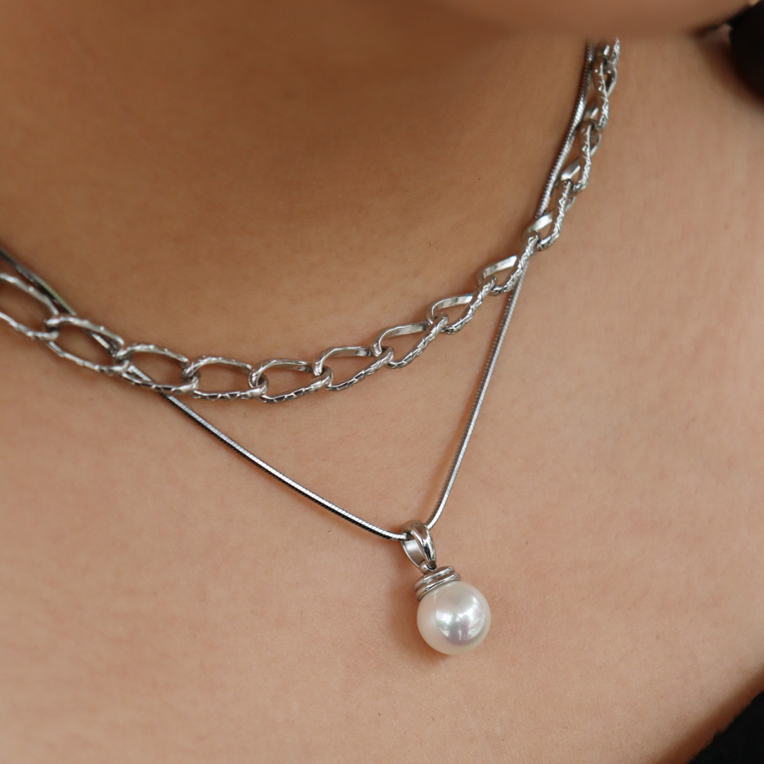 Icon pearl chain