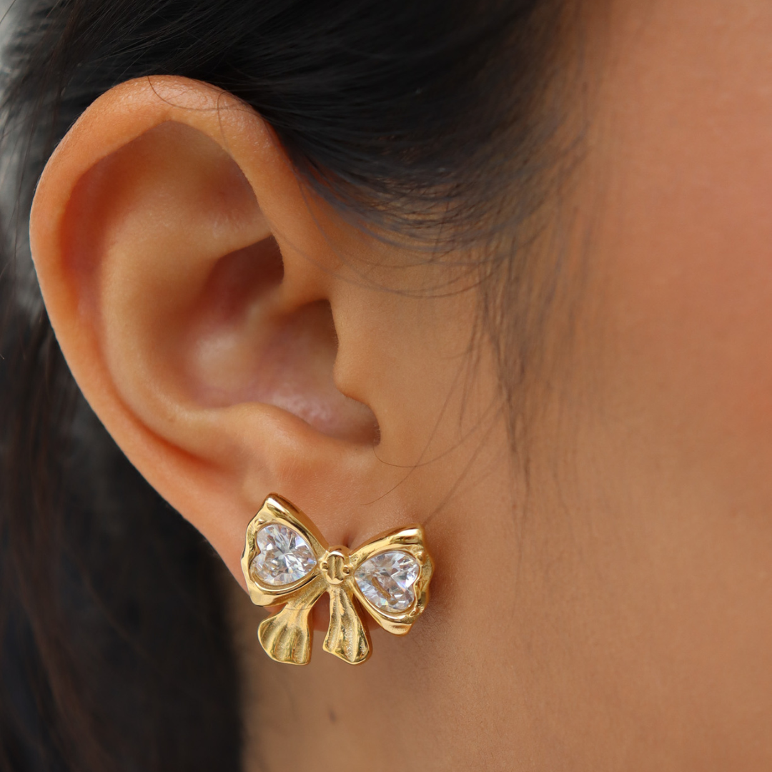 Ribbon studs