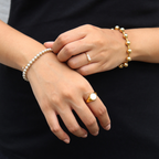 Basic grey pearl bracelet