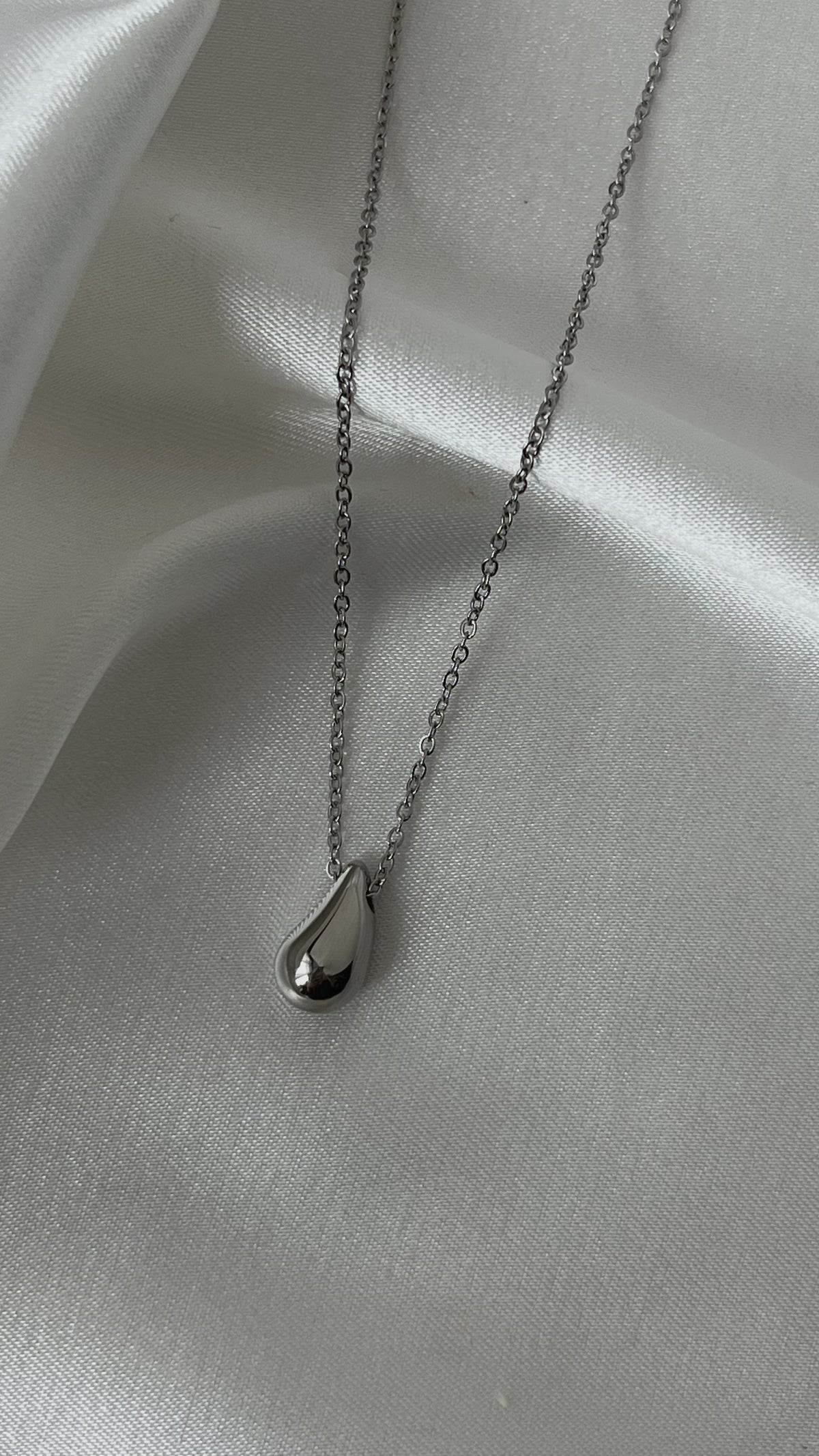 Dewdrop chain