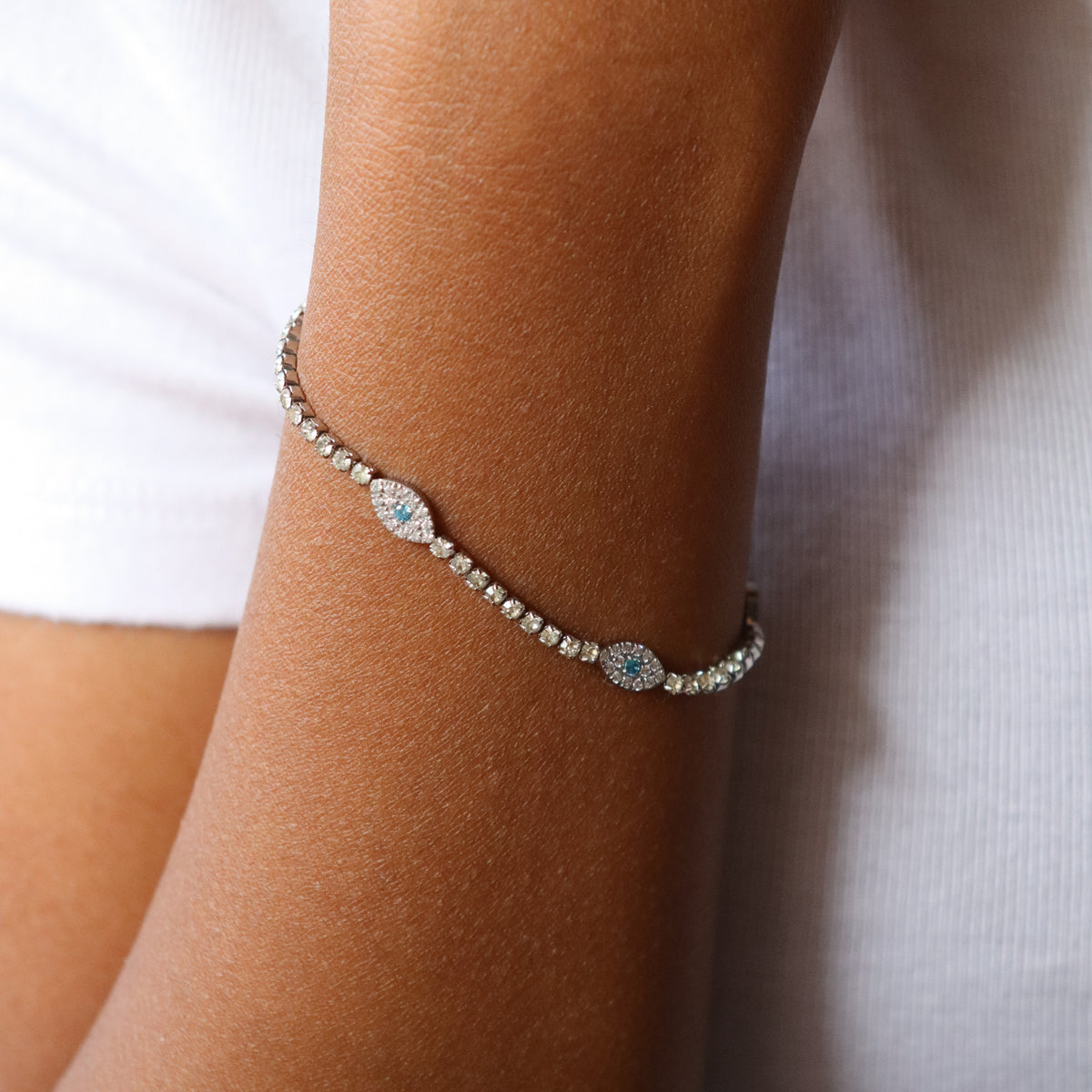 Bling eye bracelet