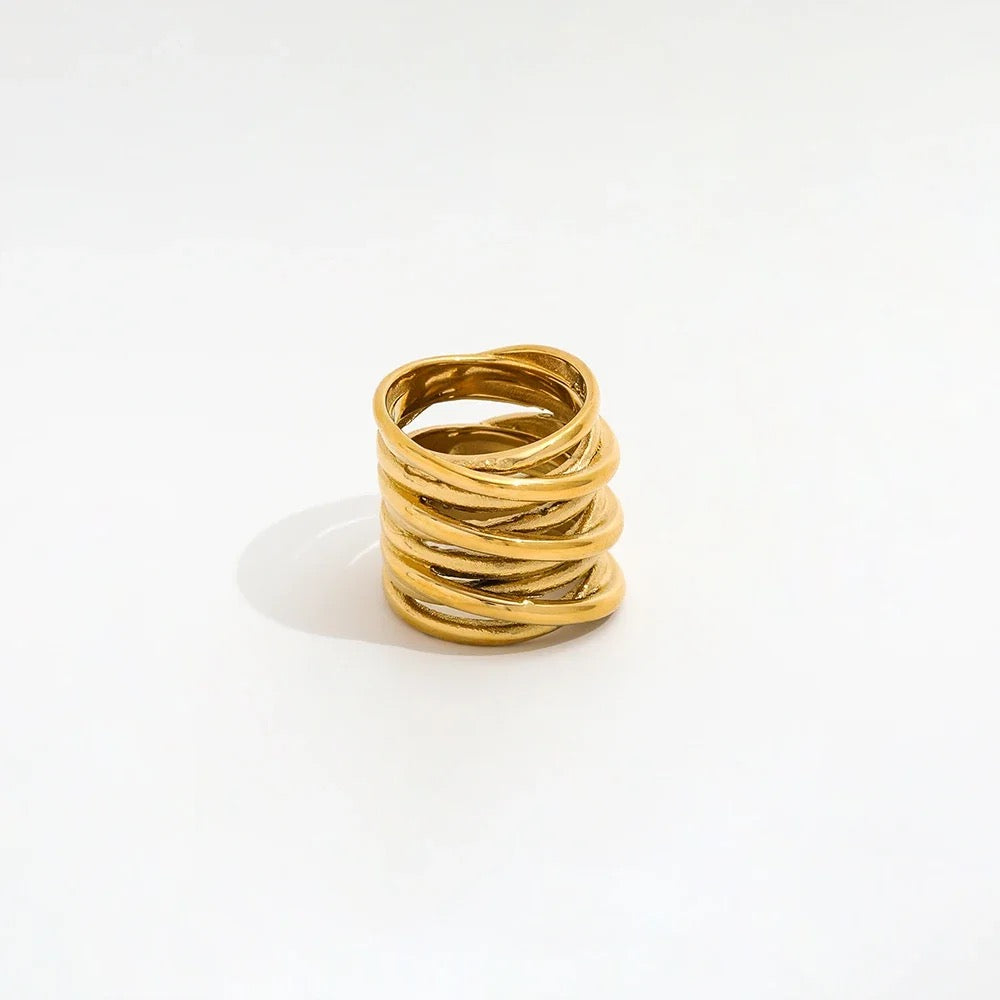Bold vine ring