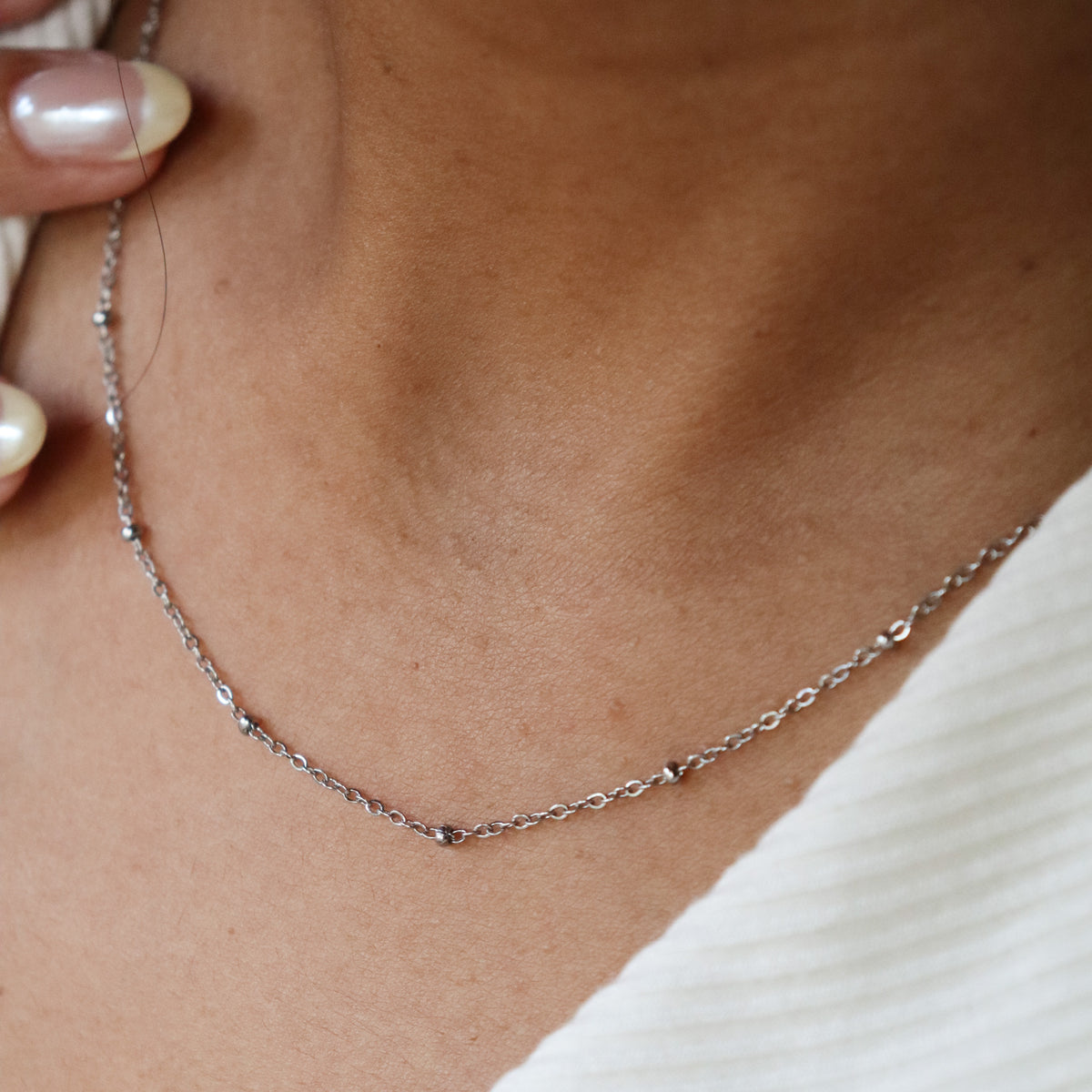 Filler chains (charm chains)