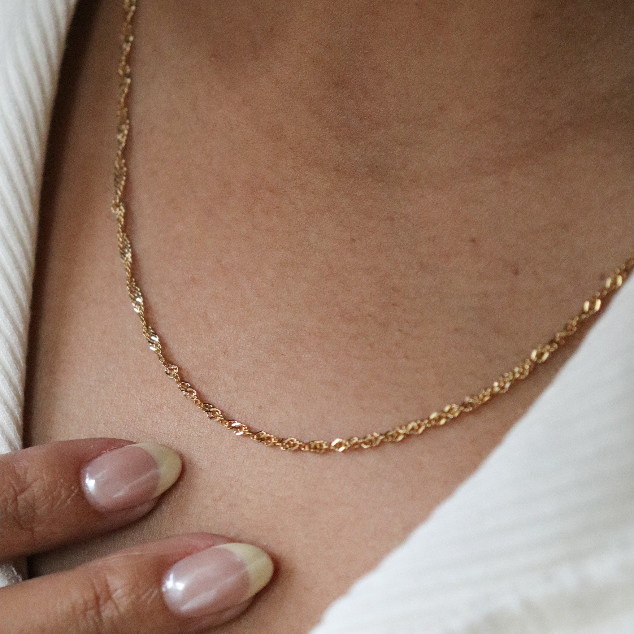 Filler chains (charm chains)