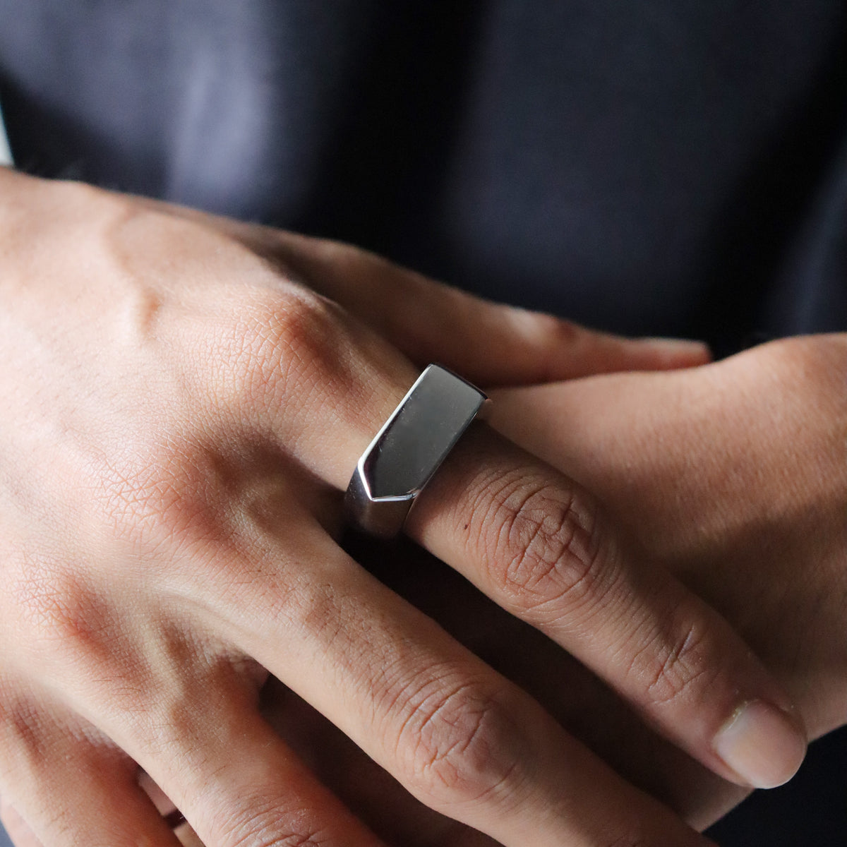Flat top ring