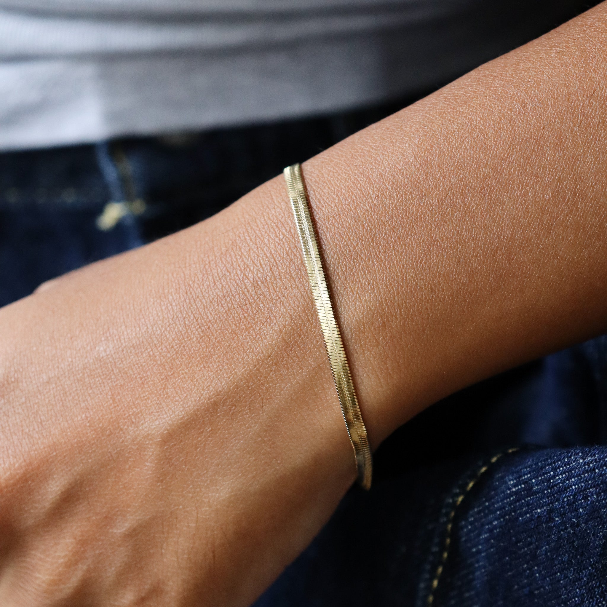 Flat bracelet