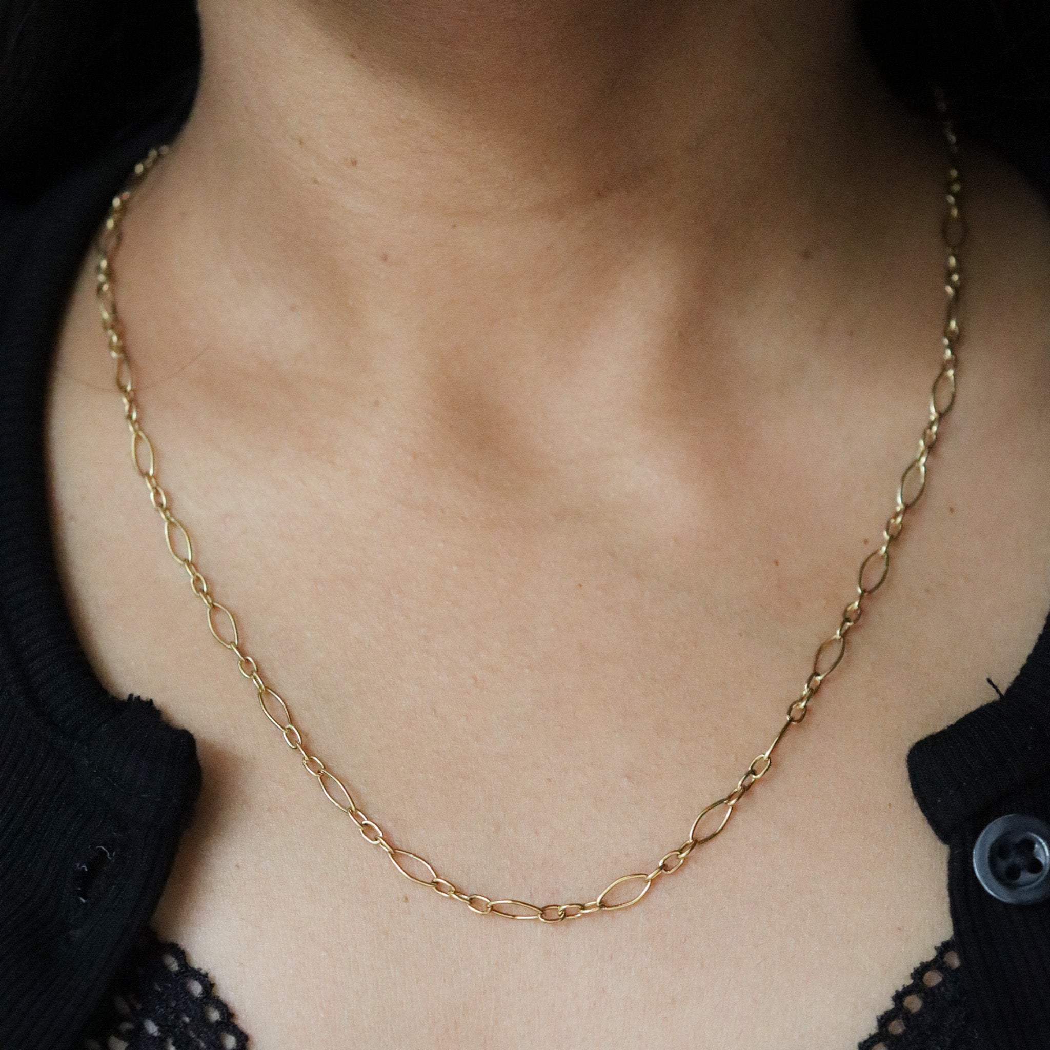 Flat cocoon chain