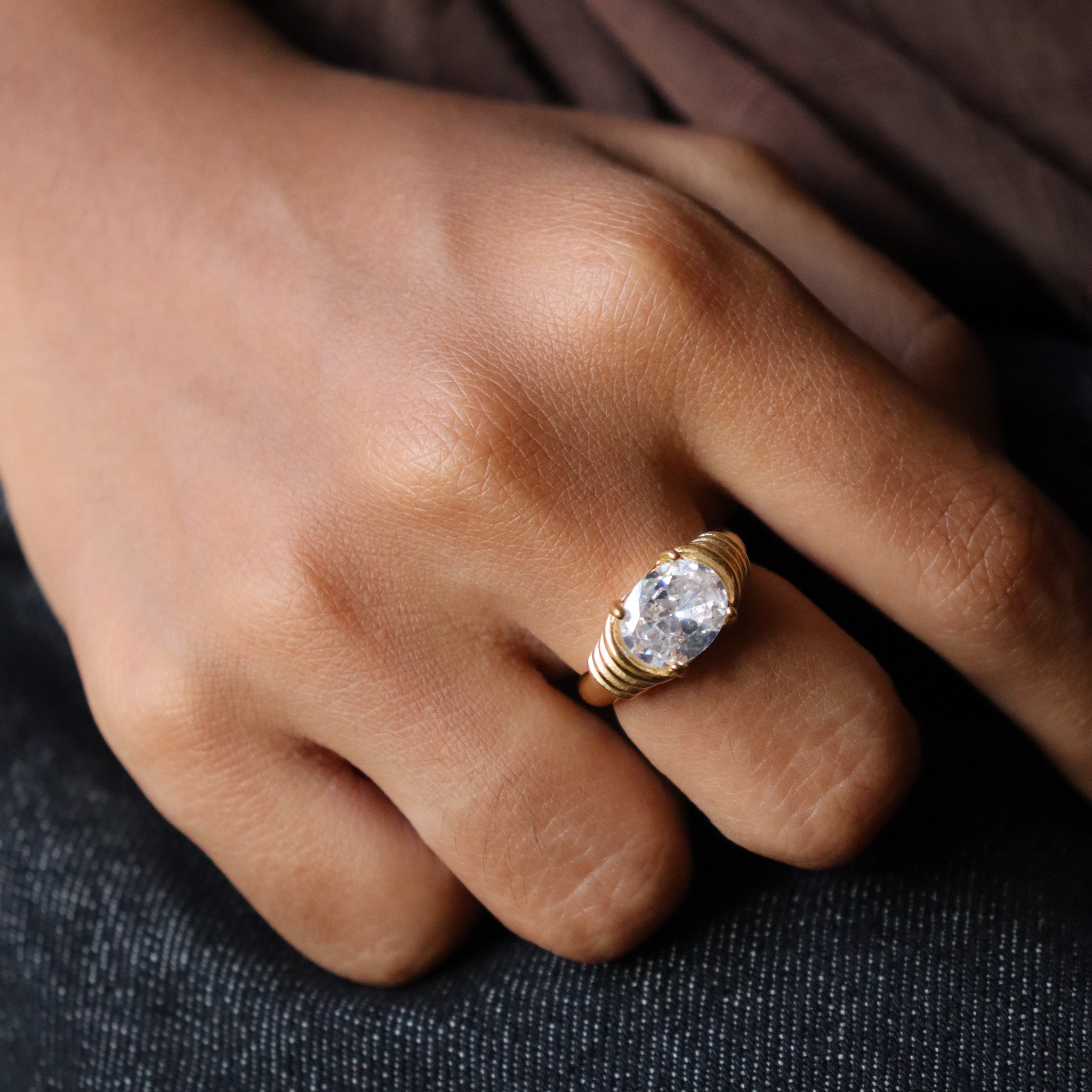 Gem ring