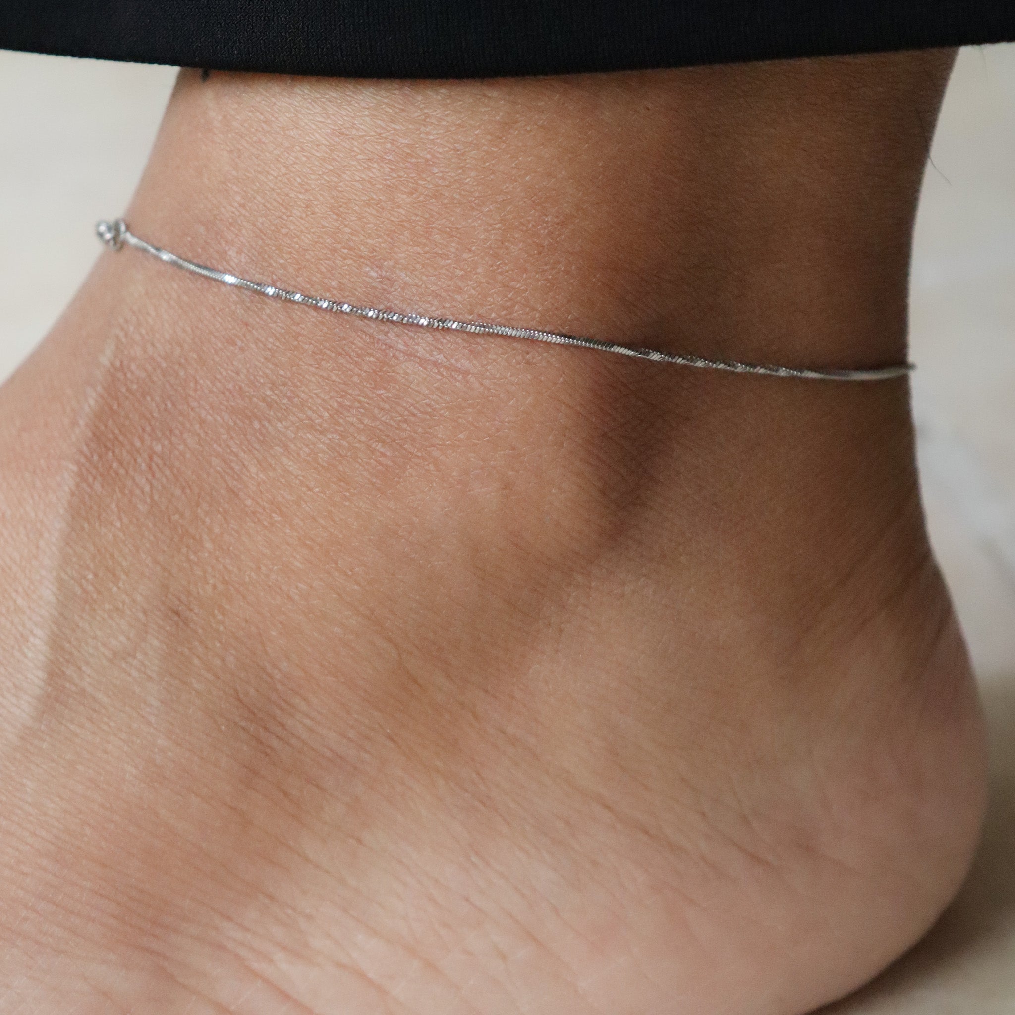 Endless anklet