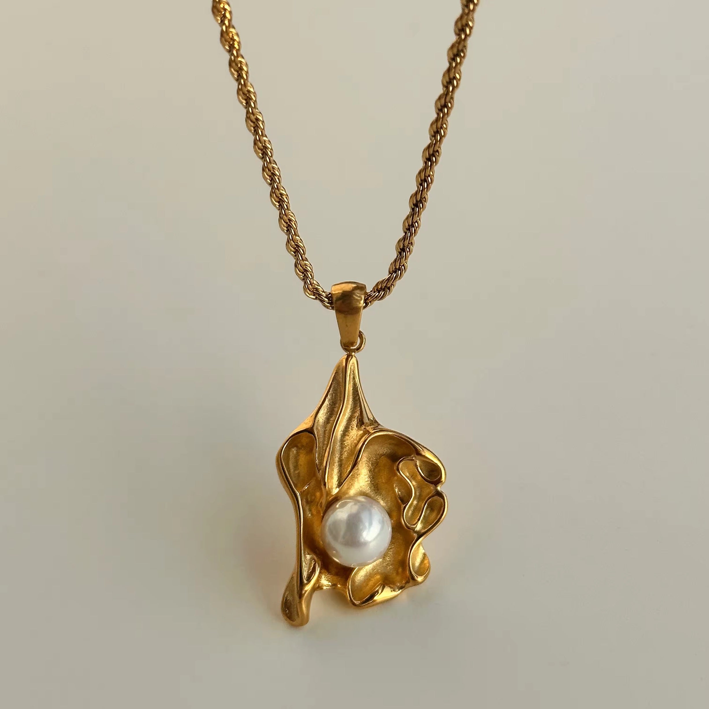Wrapper pearl chain