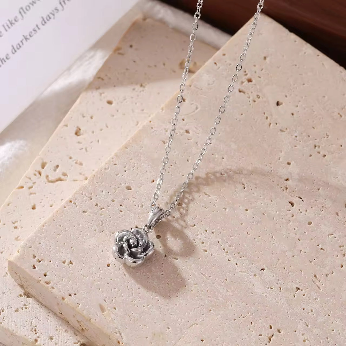 Little rose chain