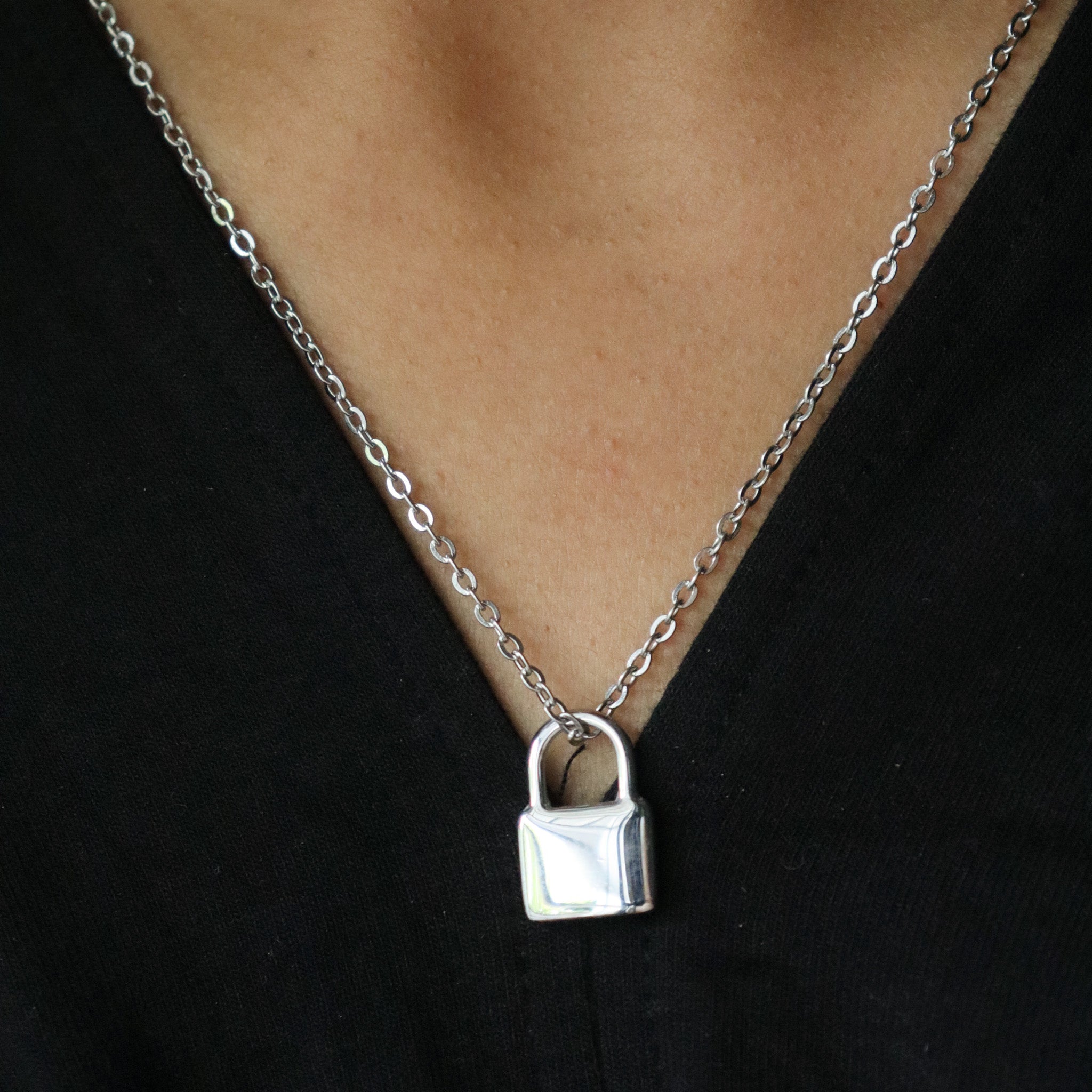 Minimal lock chain