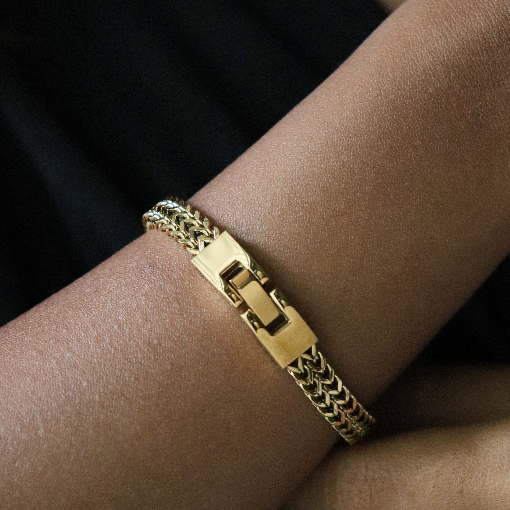 007 bracelet