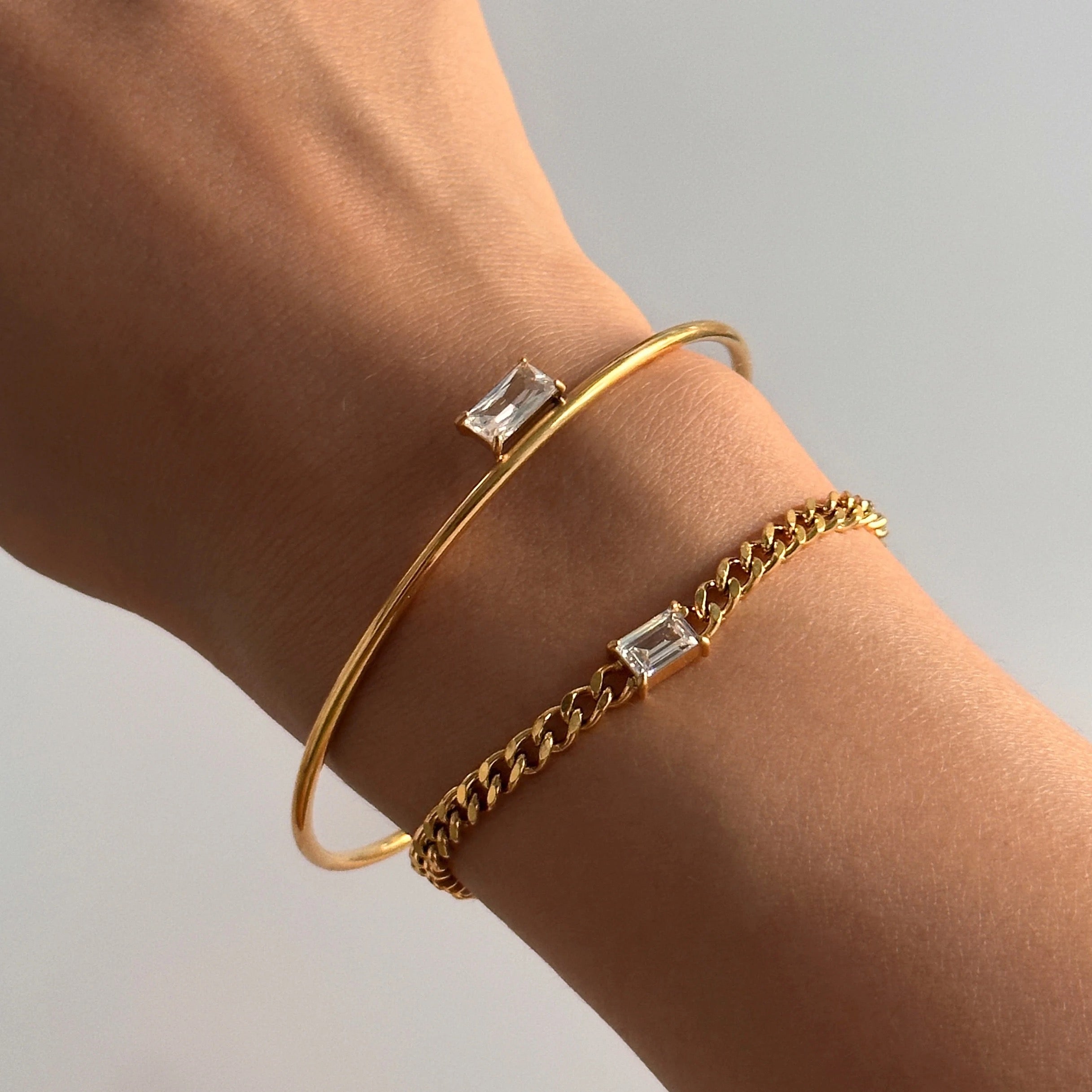 Cosmic bangle