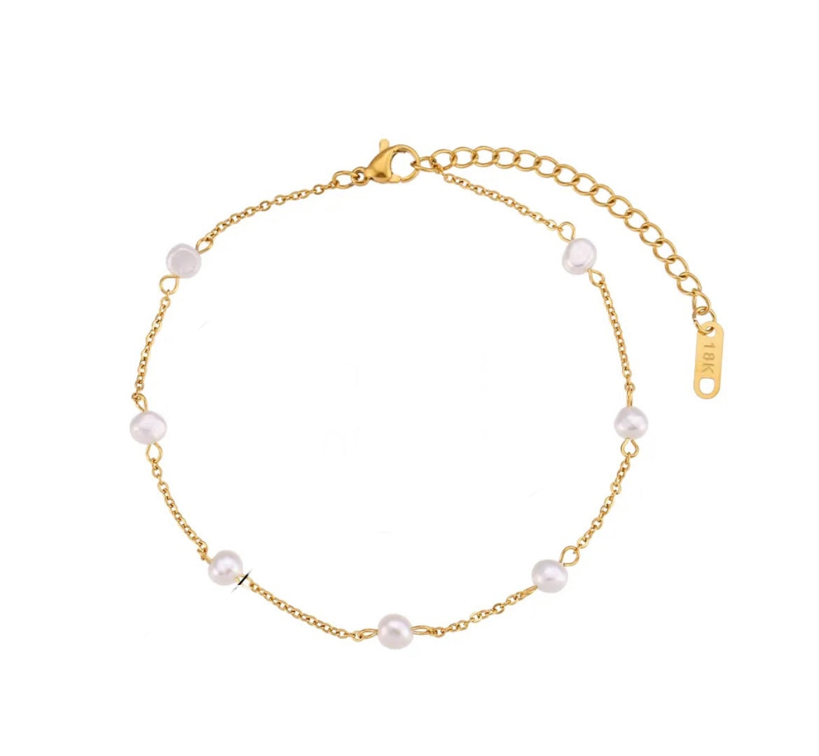 Spaced pearl anklet