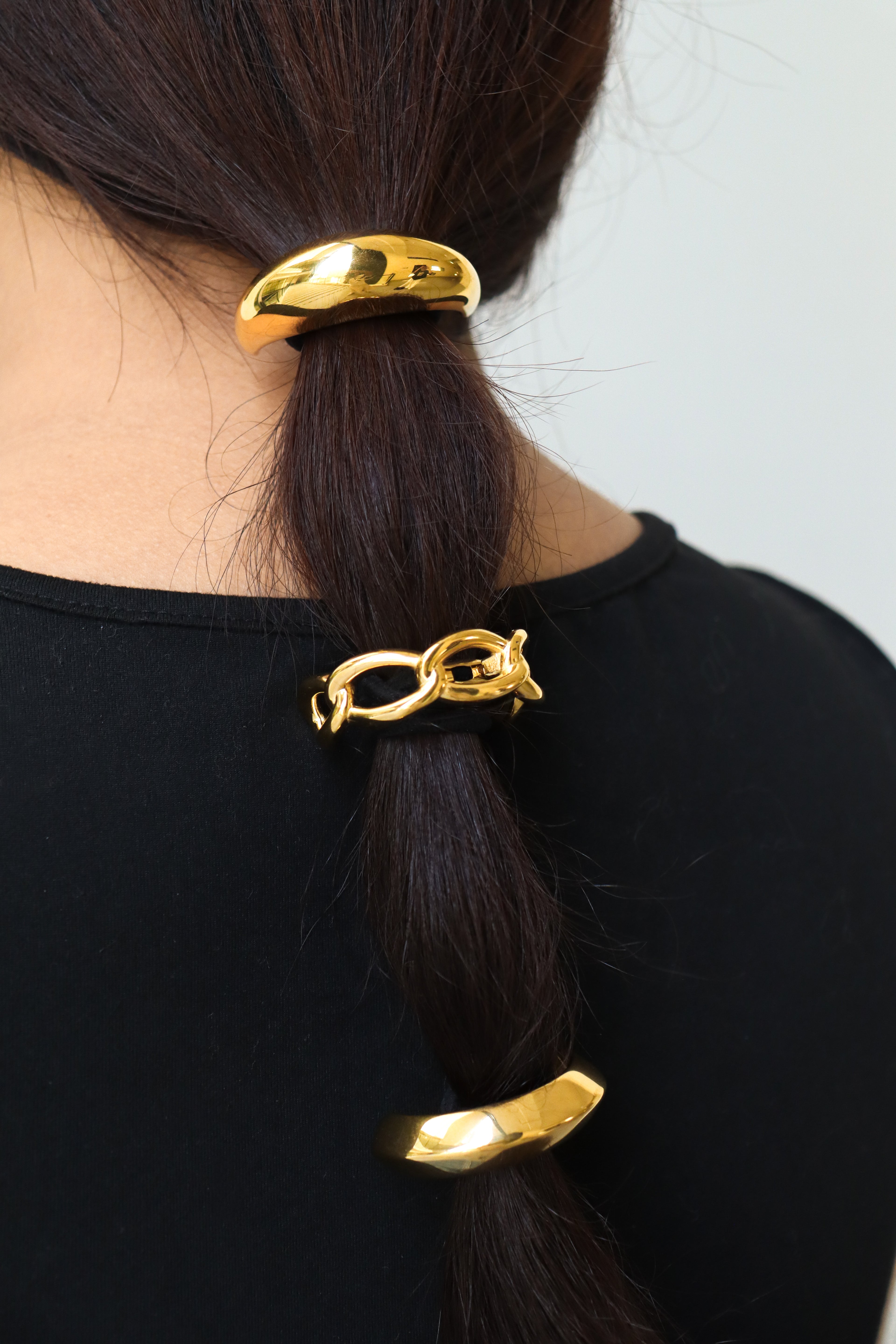 Armour hair tie