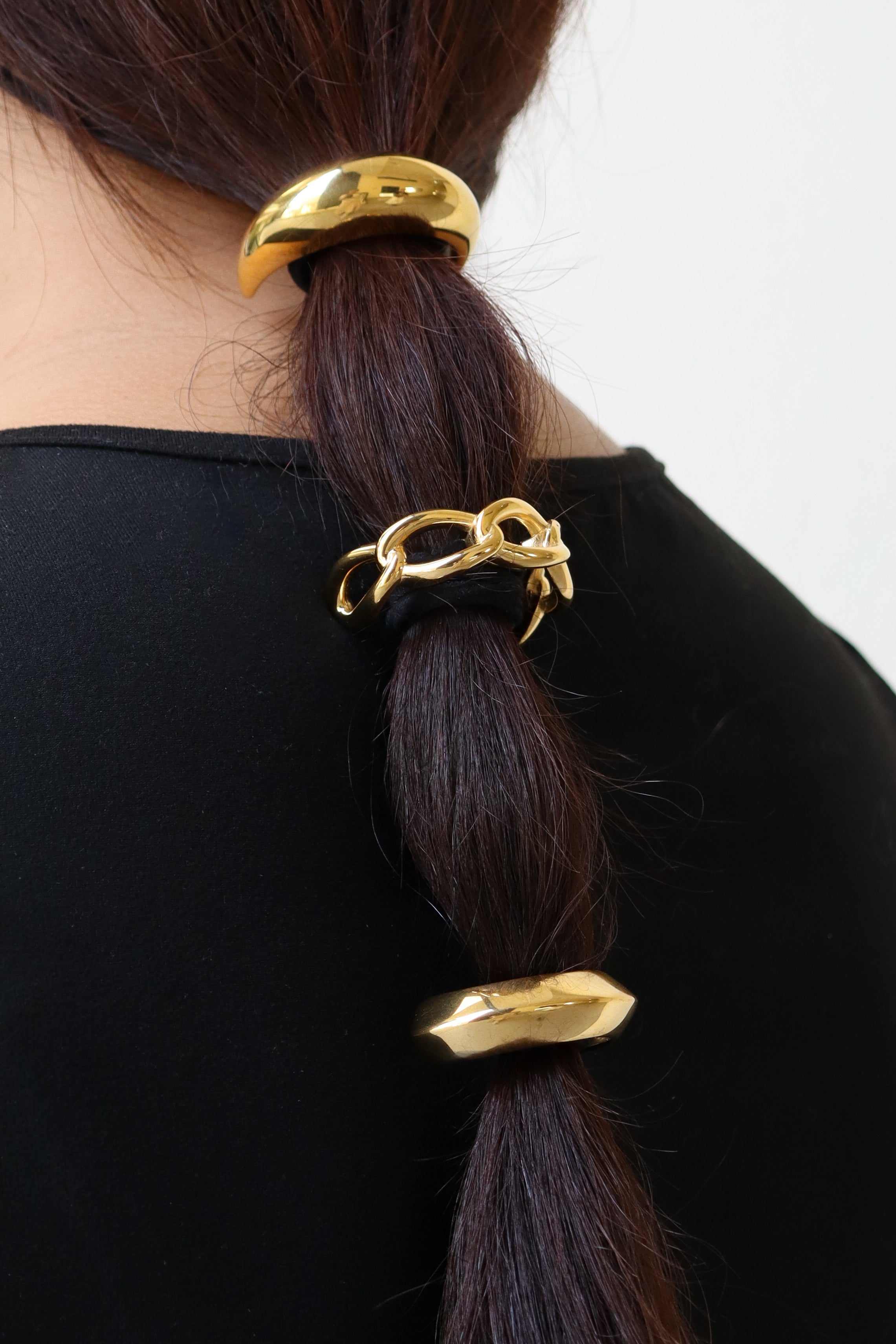 Armour hair tie