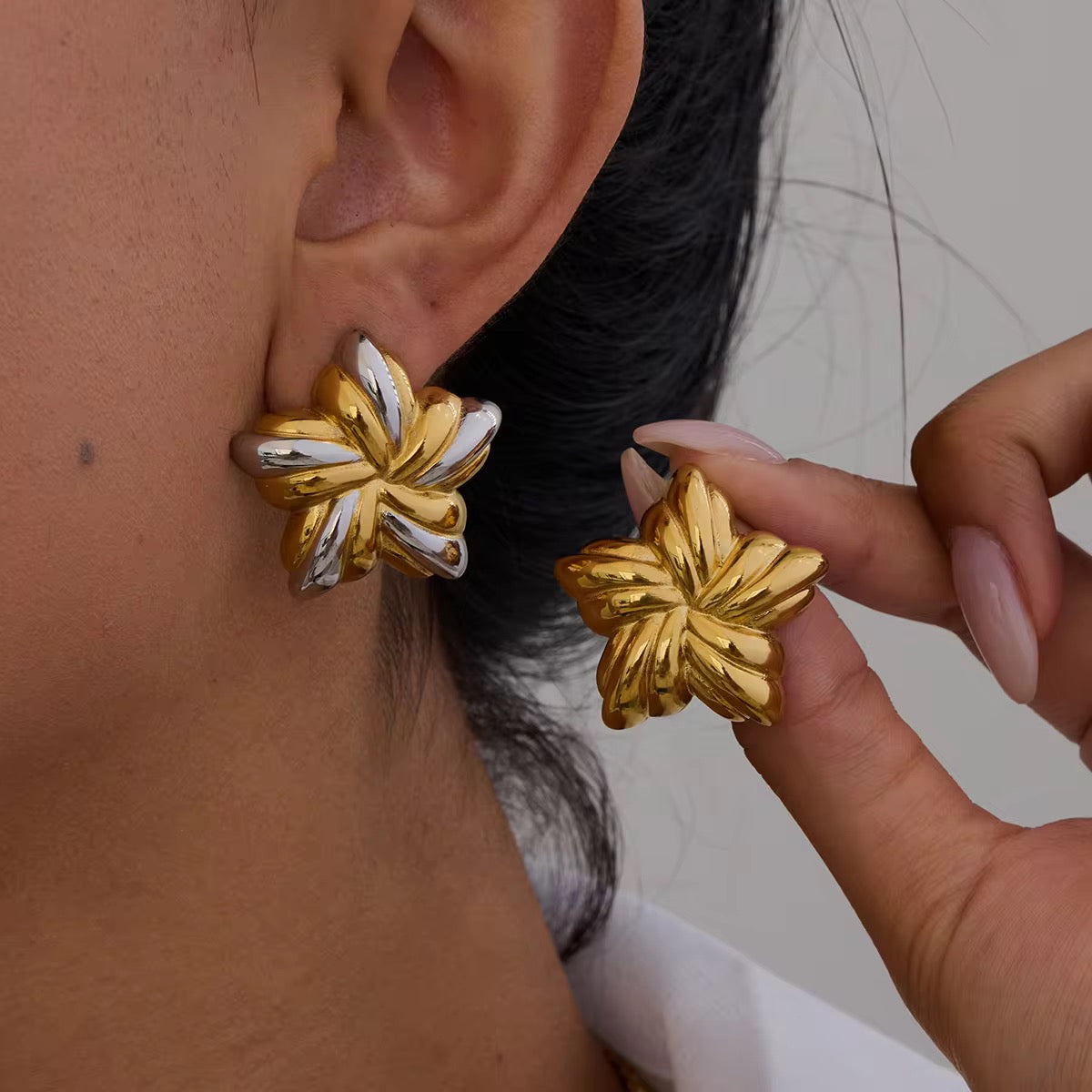 Bloom studs