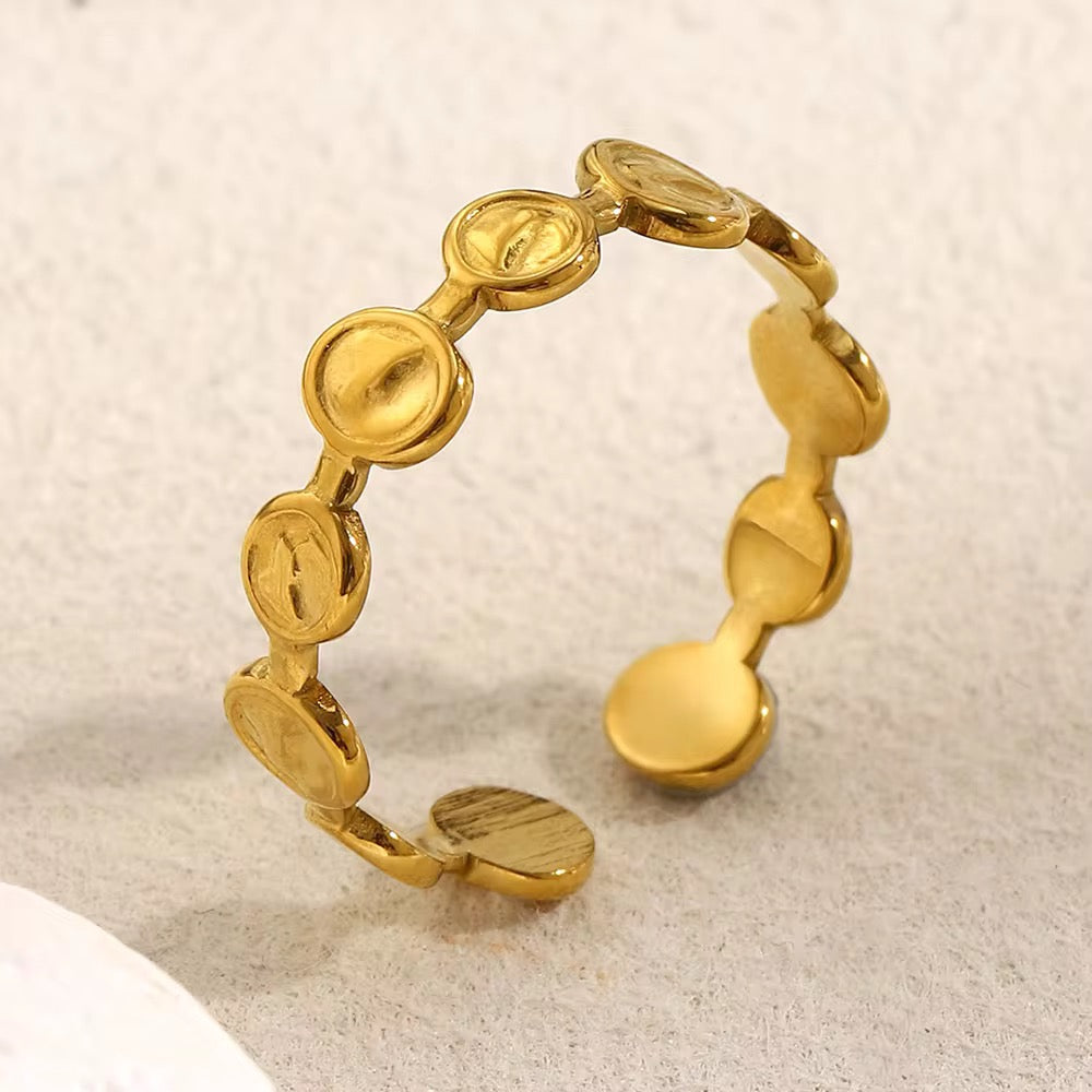Lagoon ring