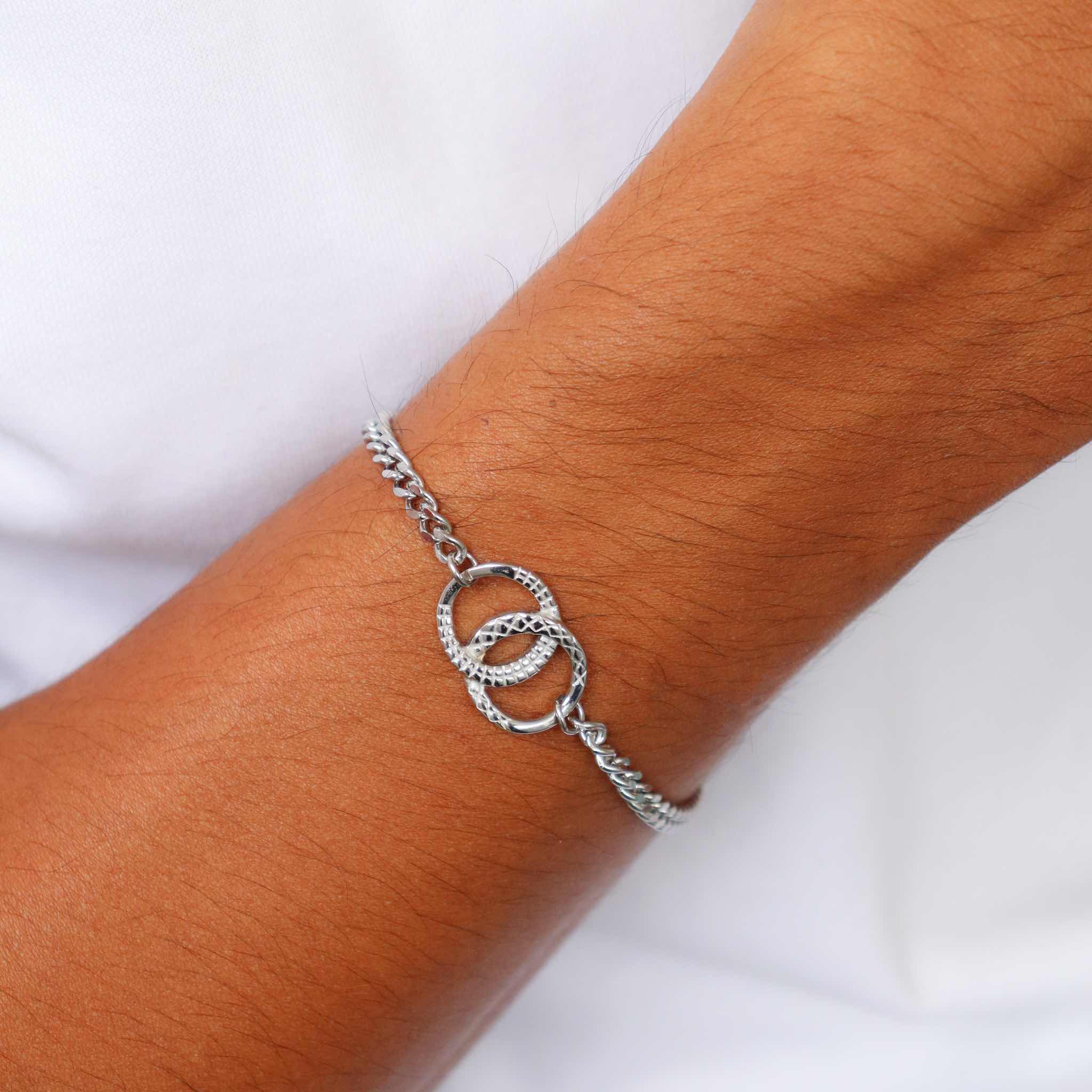 Interloop bracelet