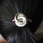 Knotted hair tie