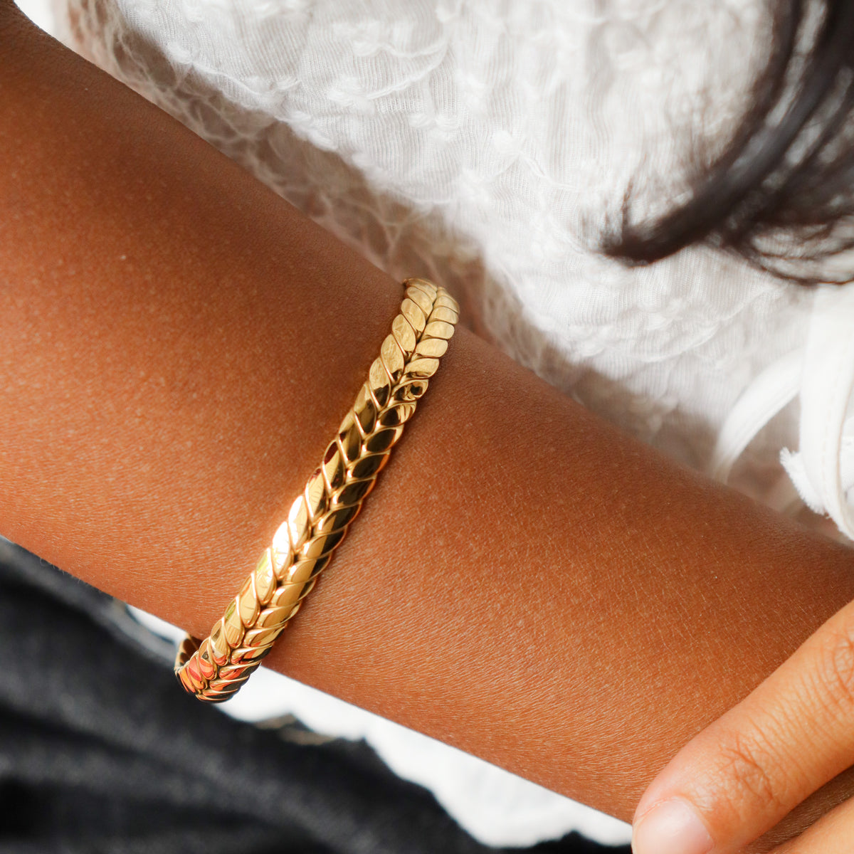 Leaf bangle