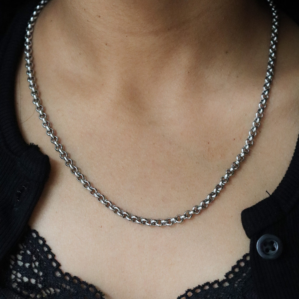 Medium circle chain