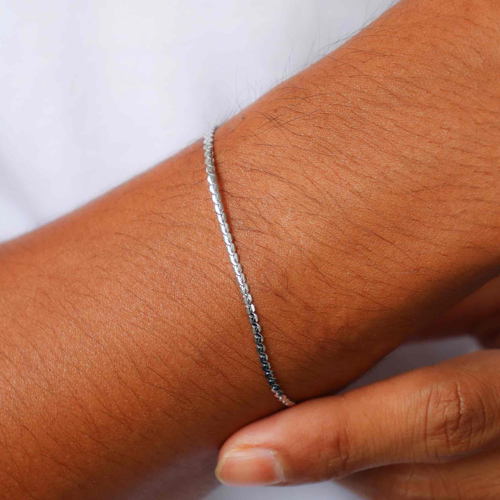 Mini wave bracelet