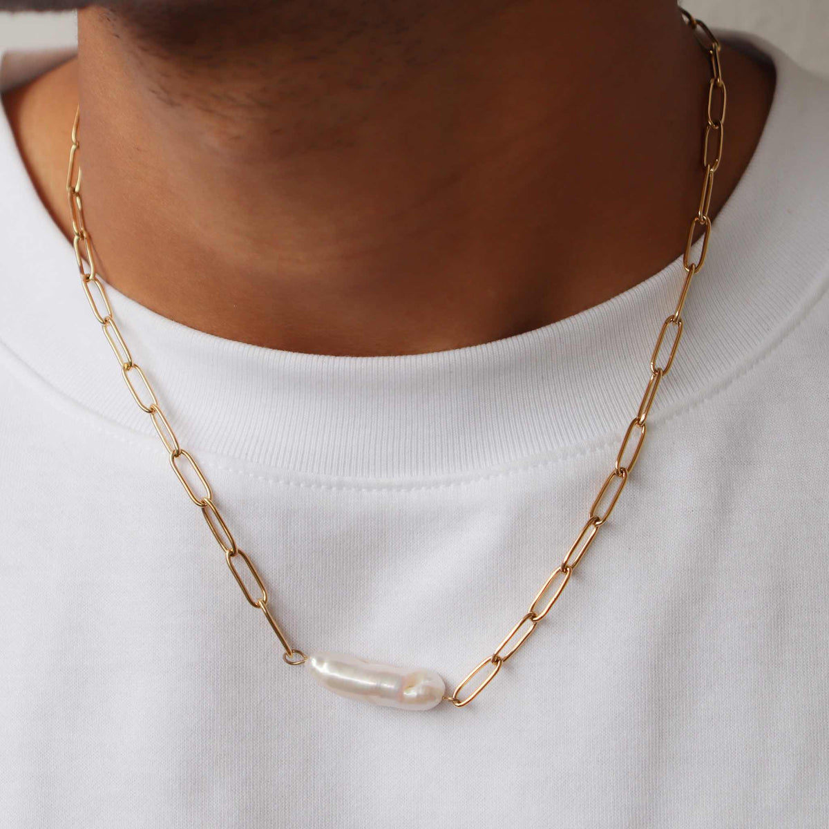 Paperclip pearl chain