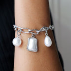 Charm bar