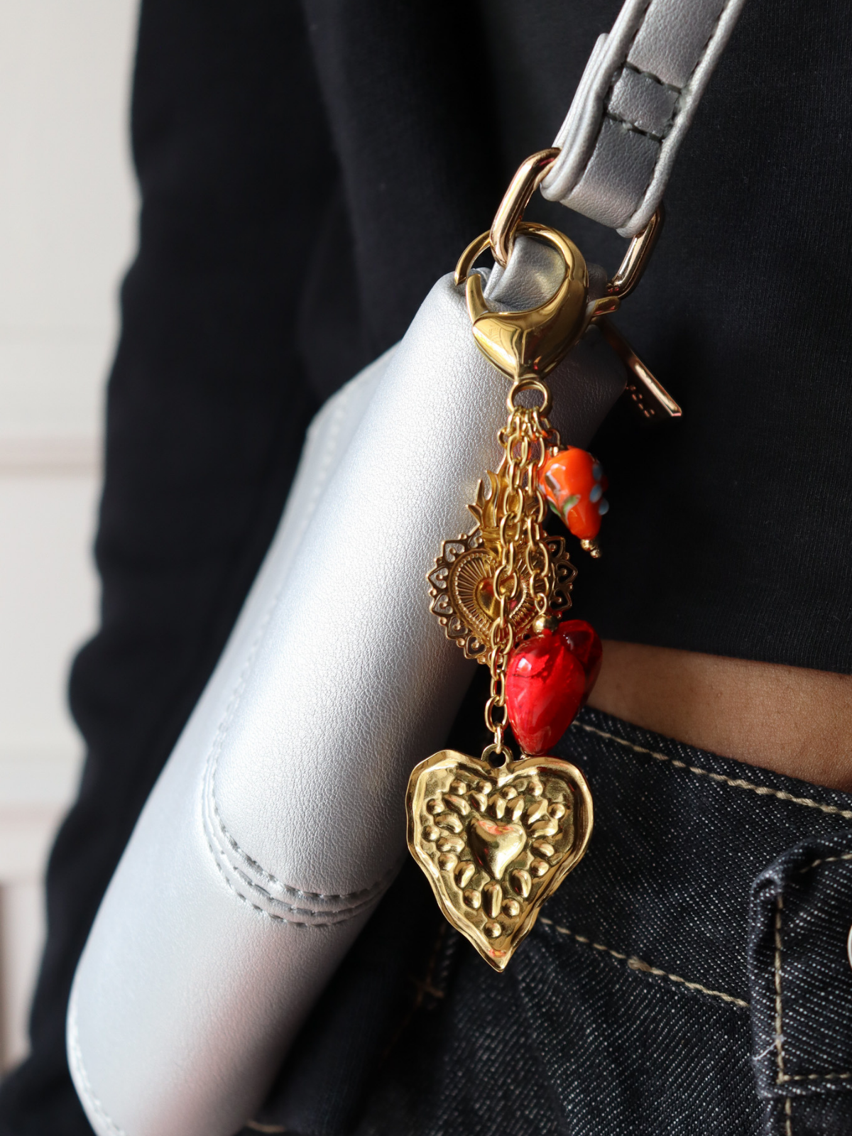 Queen of hearts keychain
