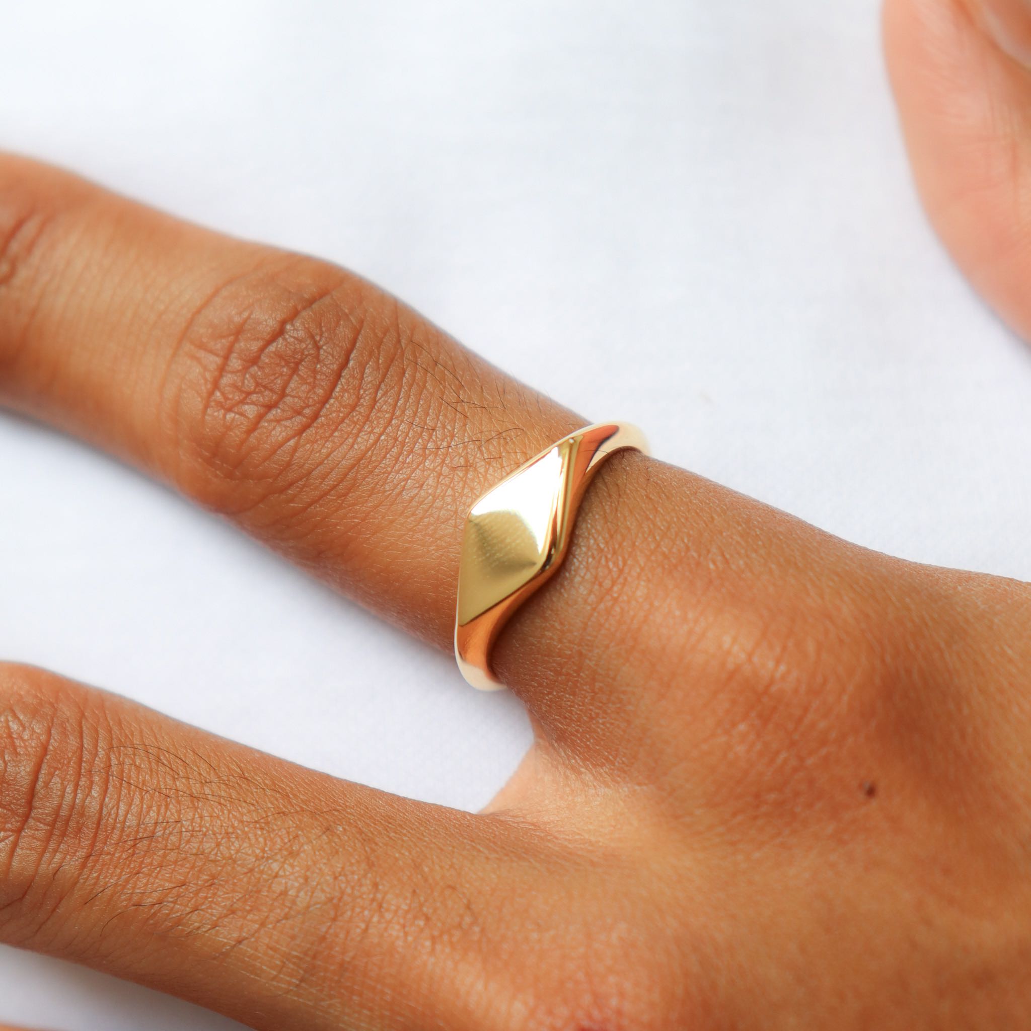Rihanna ring