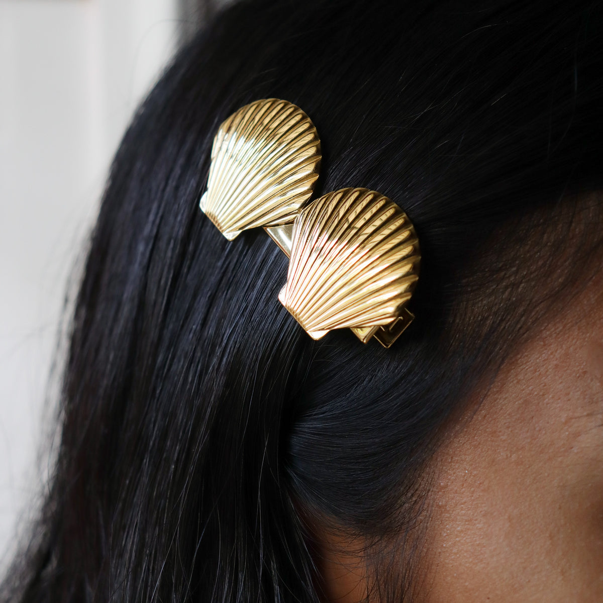 Seashell hair clip