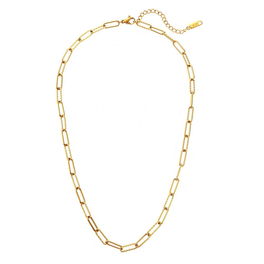 Textured paperclip chain
