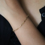 Thin link bracelet