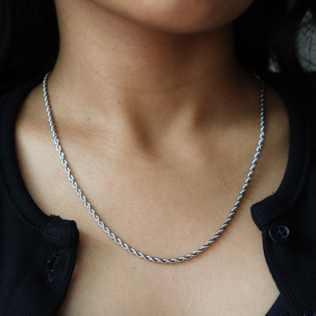 Thin rope chain