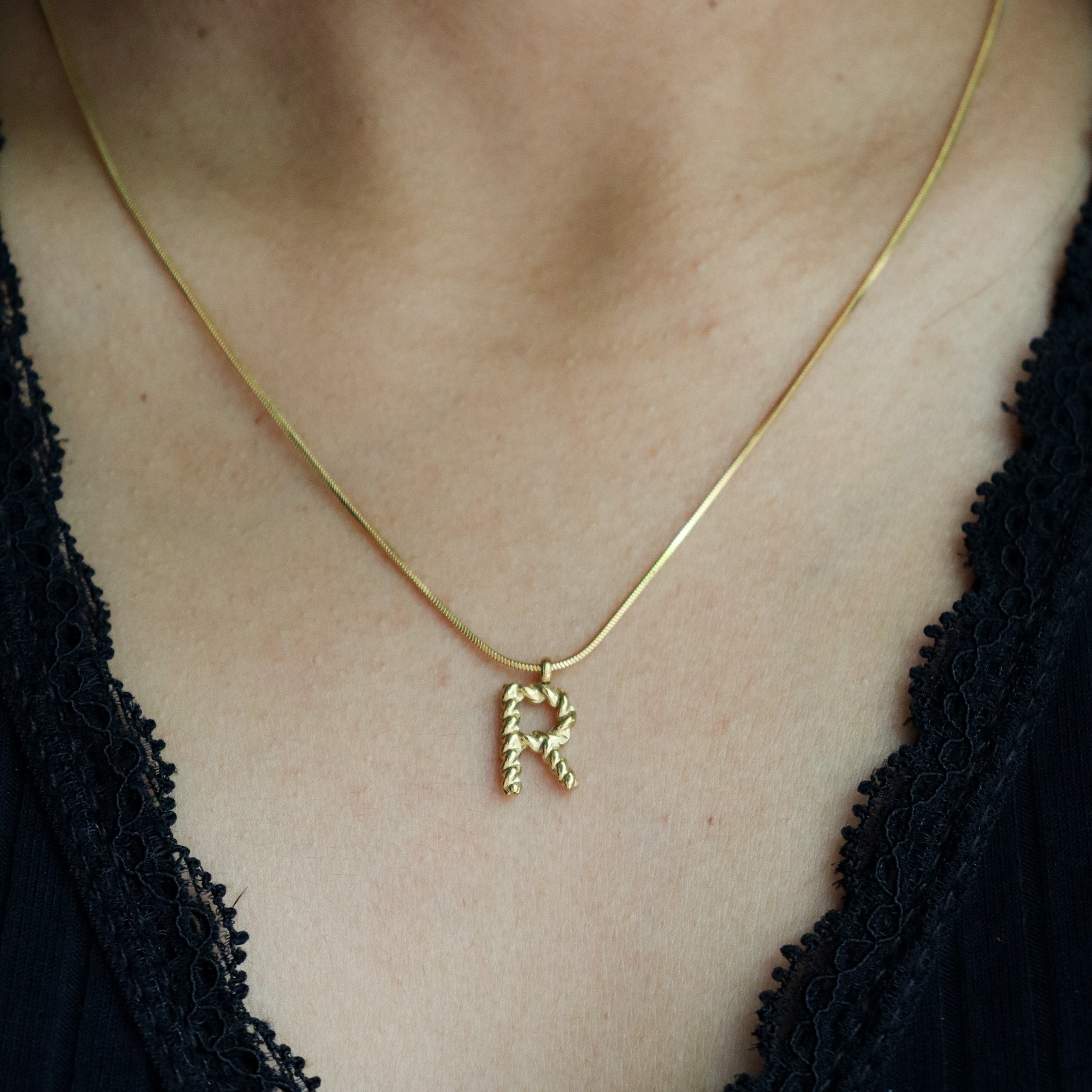 Twisted rope alphabet charms