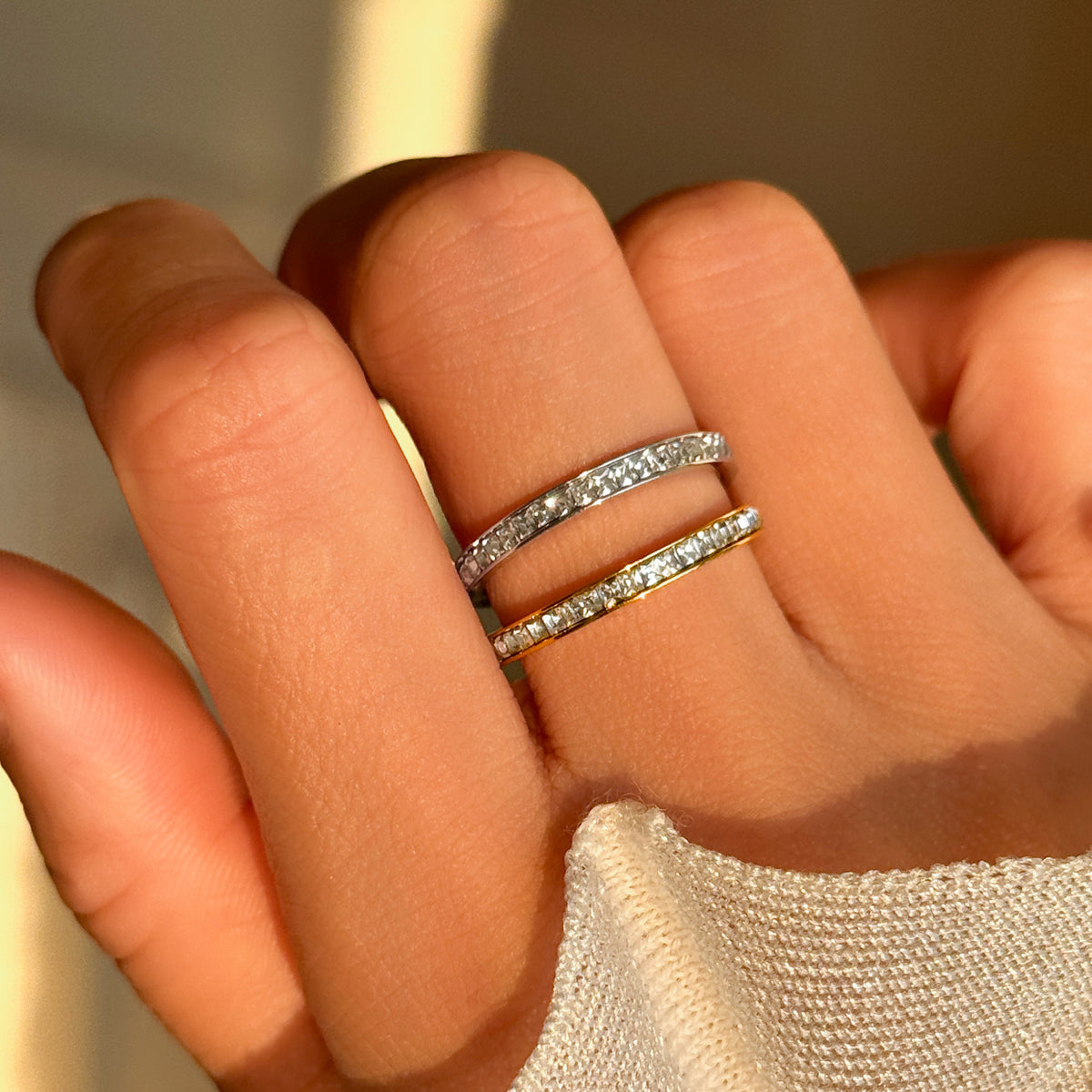 Diana Ring in gold and silver worn together