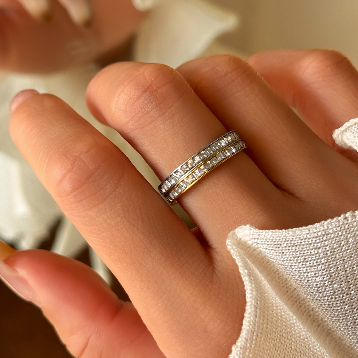 Diana Ring in gold and silver worn close-up