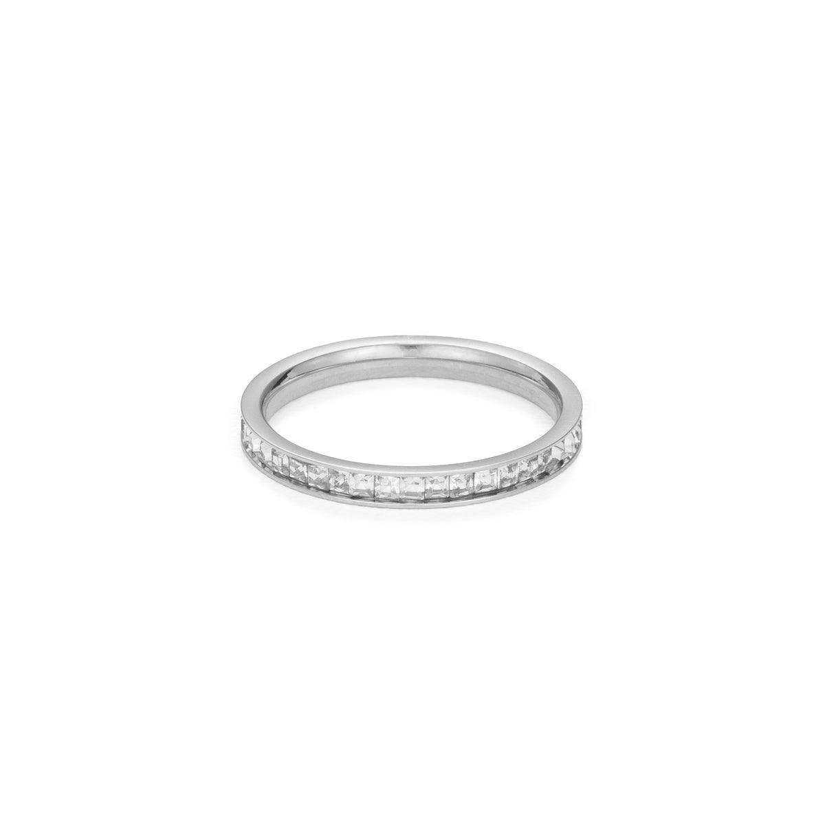 Diana Ring in silver on white